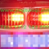 安装了美国VS Signal GL316A中网爆闪灯警灯的宝马BMW525